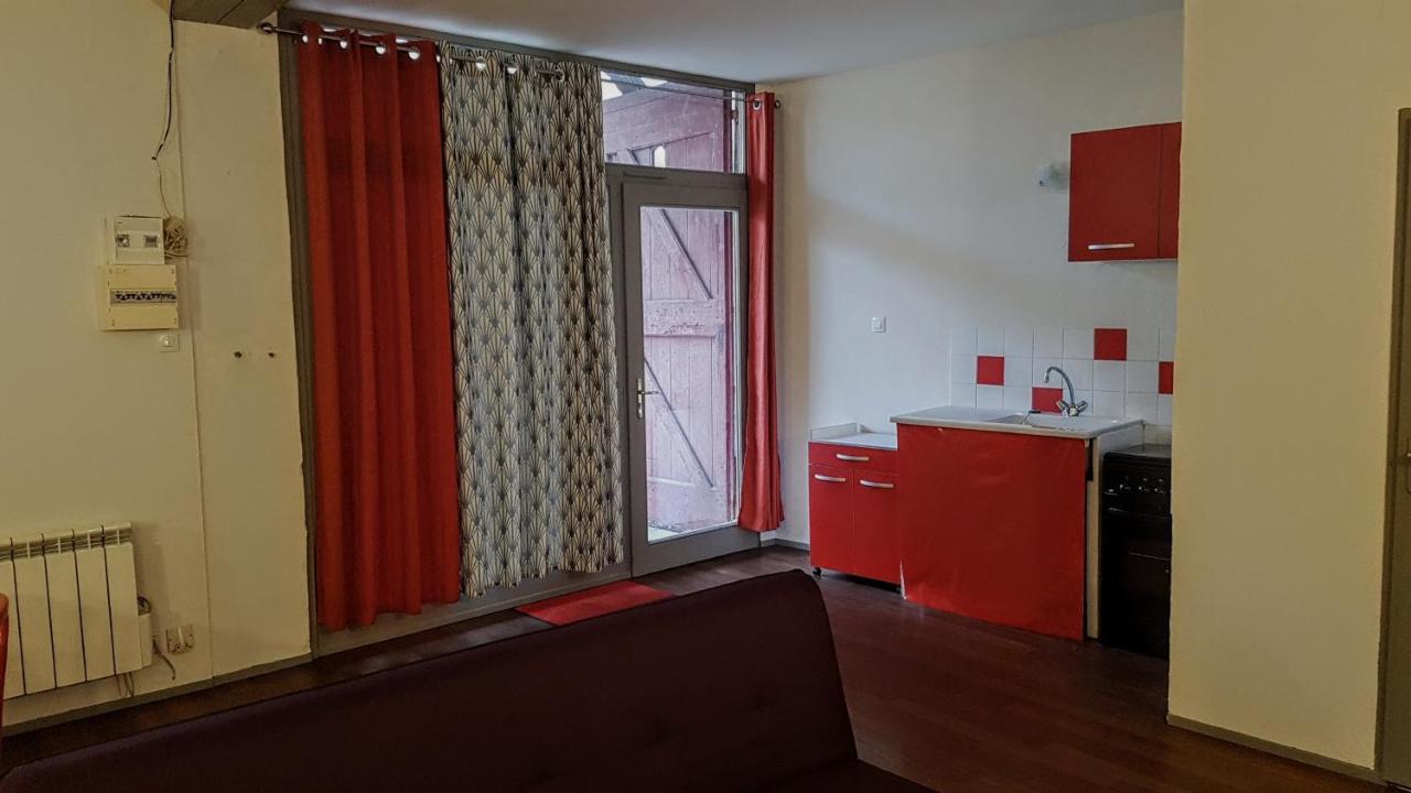 Grand Studio Et Jolies Chambres A Louer Passins Zewnętrze zdjęcie
